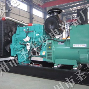 康明斯動力配套250千瓦柴油發(fā)電機(jī)組MTA11-G2A