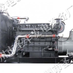 東風股份700千瓦柴油發(fā)電機組SC33W990D2