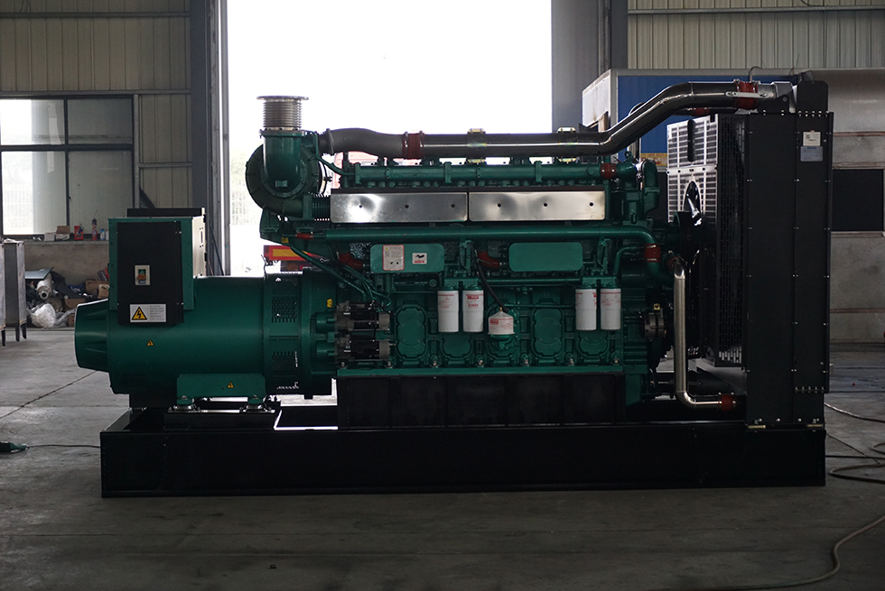 YC6C1020-D31玉柴700KW柴油發電機組報價