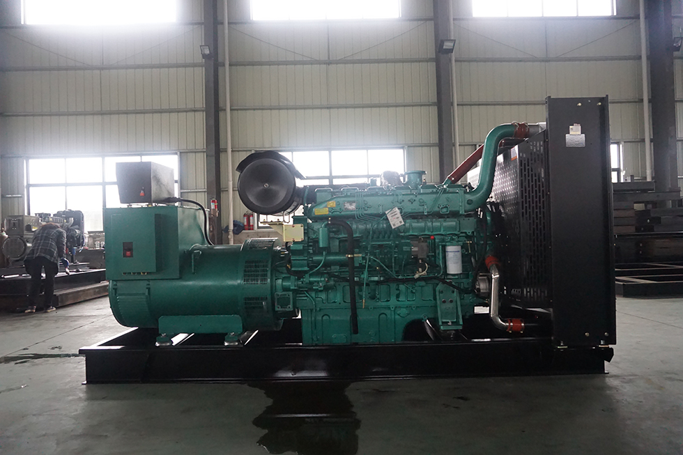 YC6T550L-D21玉柴350KW柴油發電機組報價