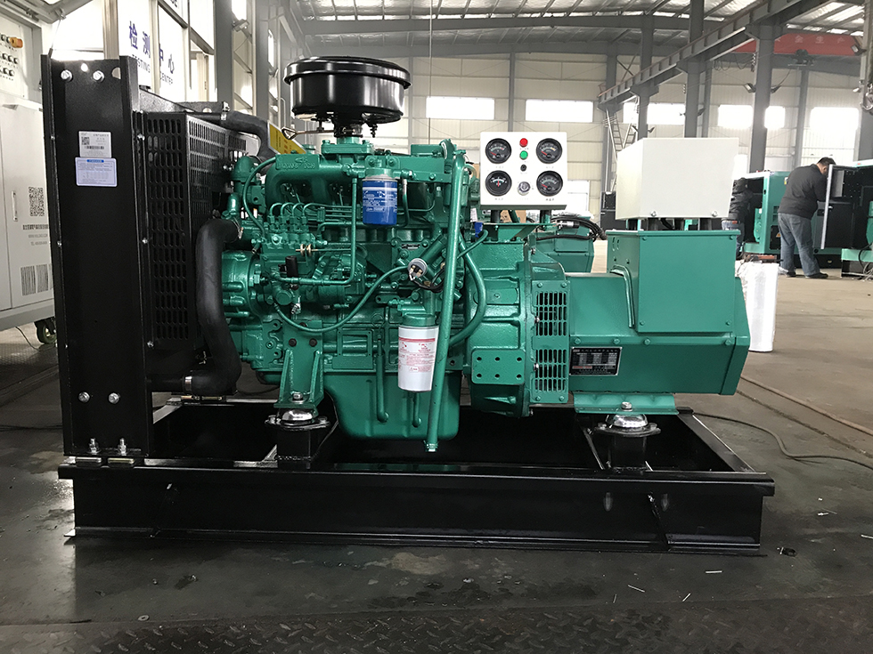 YCD4R12D玉柴25KW柴油發(fā)電機組報價