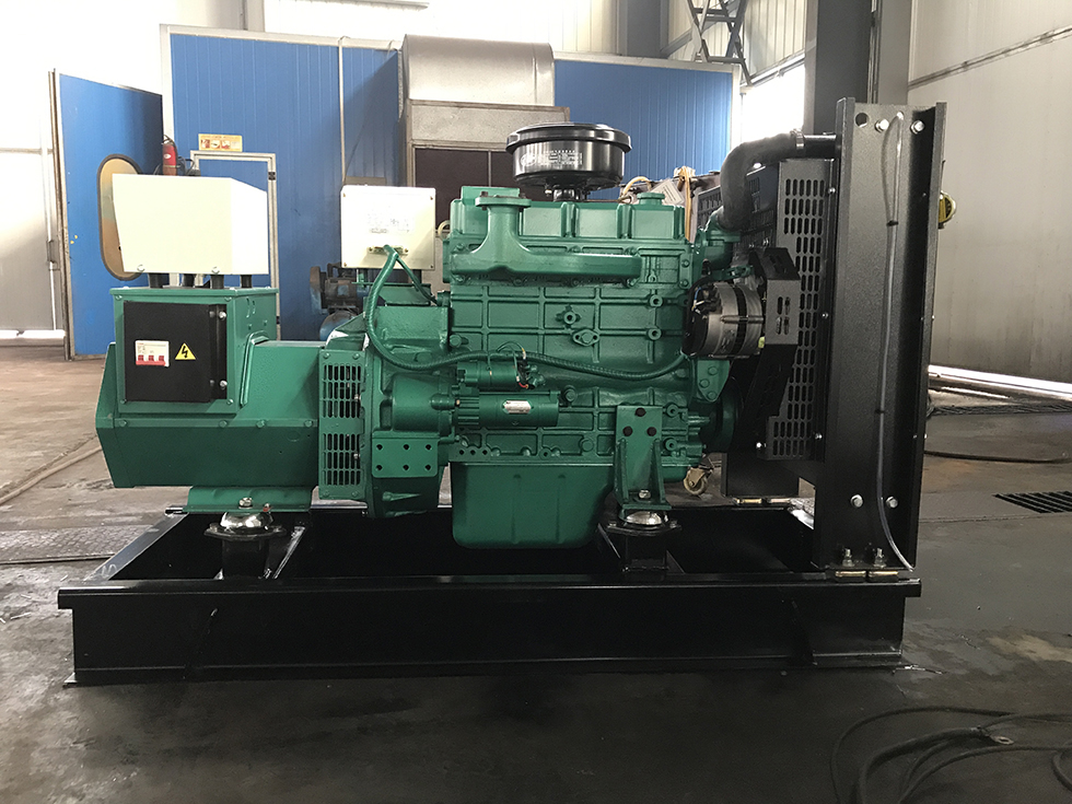 YCD4R12D玉柴25KW柴油發(fā)電機組報價