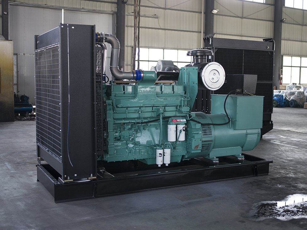 KTAA19-G6A重慶康明斯動力配套600KW柴油發(fā)電機組報價