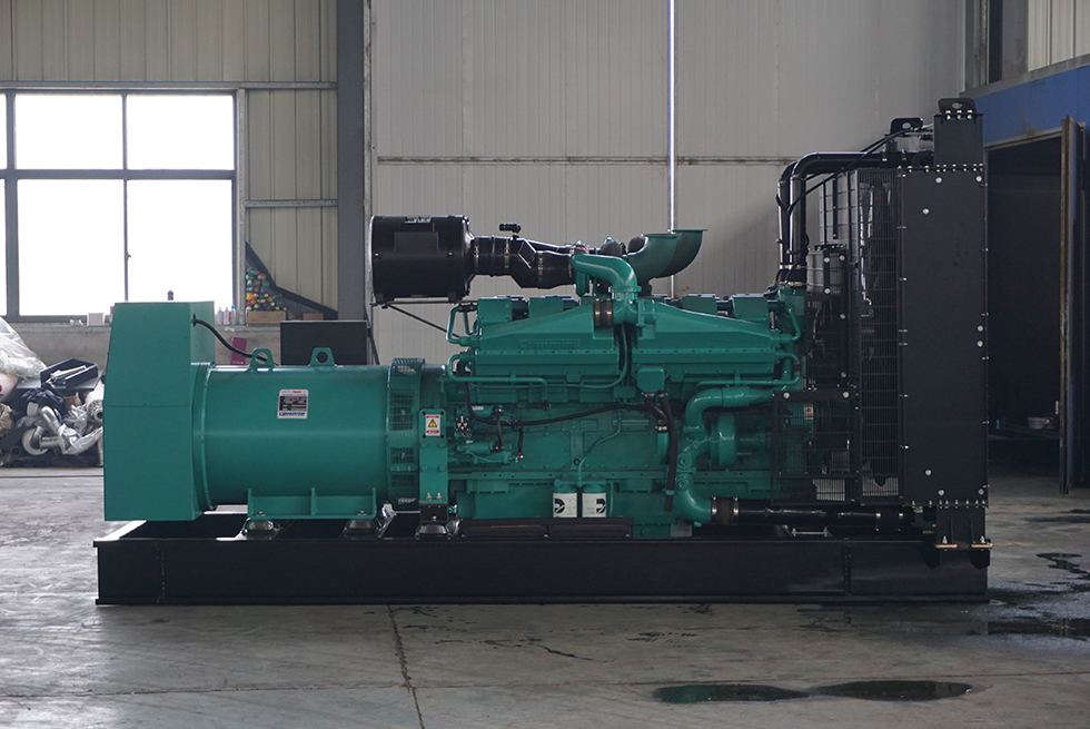 KTA38-G5重慶康明900KW柴油發(fā)電機組報價