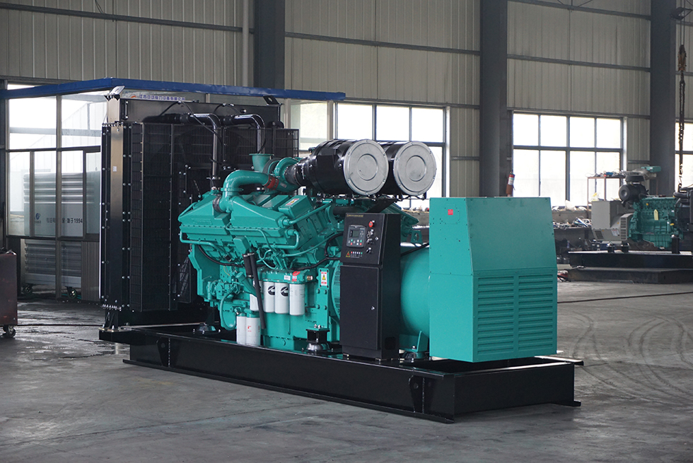 KTA38-G5重慶康明900KW柴油發(fā)電機組報價