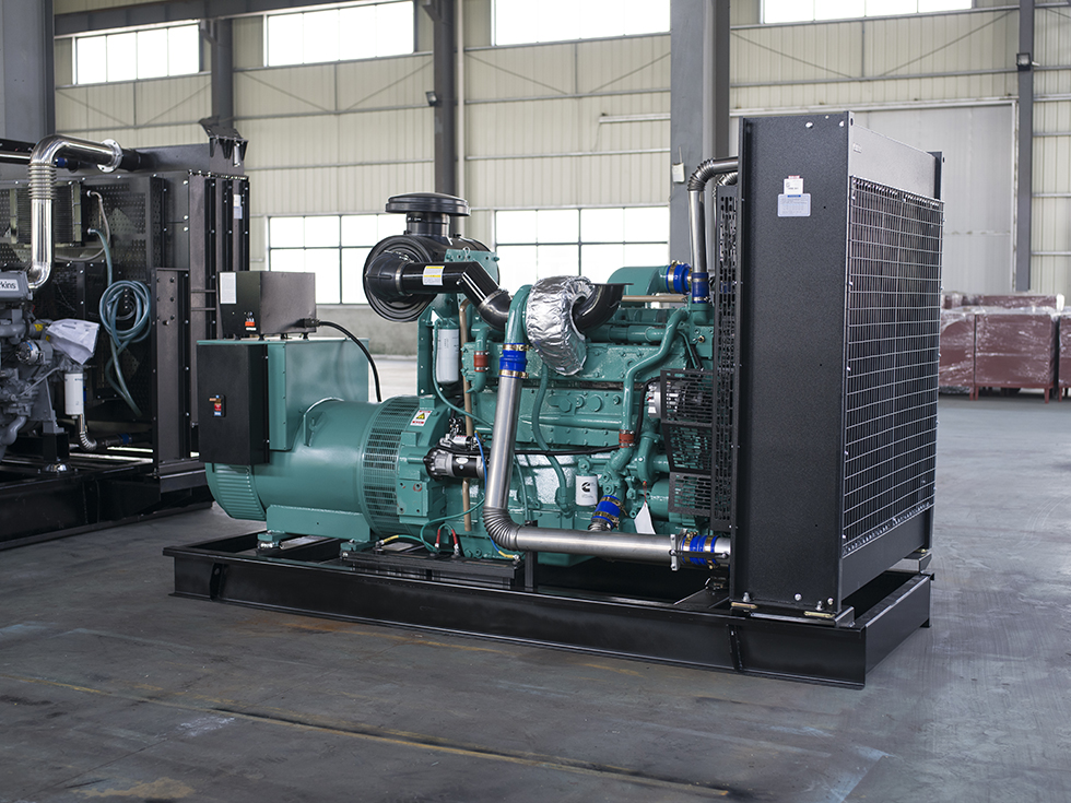 KTAA19-G6A重慶康明斯動力配套600KW柴油發(fā)電機組報價