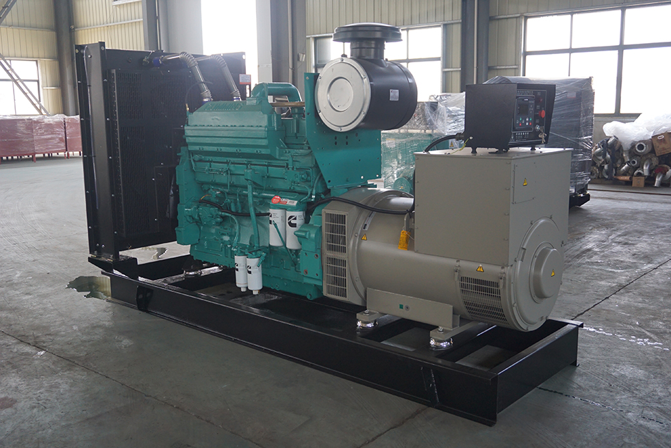 KTA19-G4重慶康明斯動力配套500KW柴油發(fā)電機(jī)組報價
