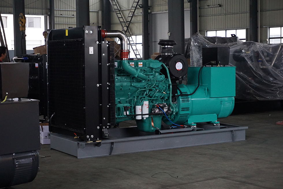QSZ13-G3東風(fēng)康明斯動(dòng)力配套400KW柴油發(fā)電機(jī)組報(bào)價(jià)