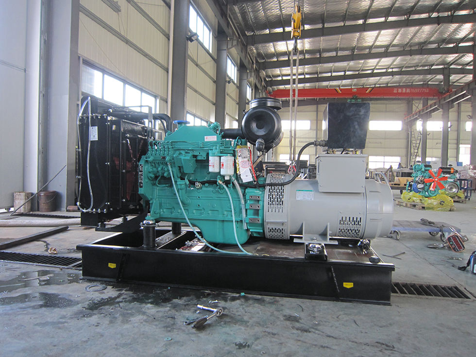 6BTA5.9-G2東風康明斯動力配套100KW柴油發電機組報價