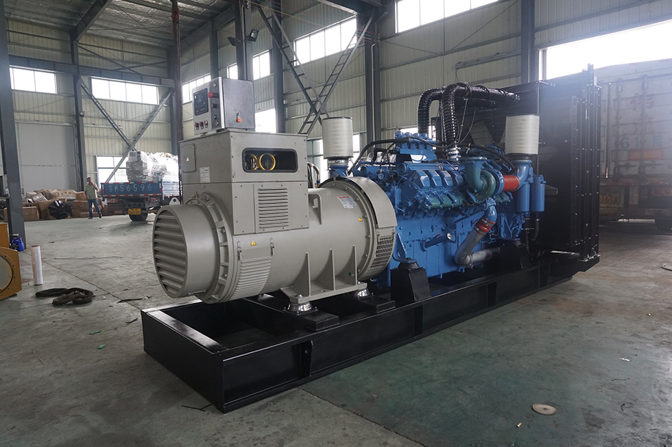 6R1600G10F進口奔馳200KW柴油發電機組報價