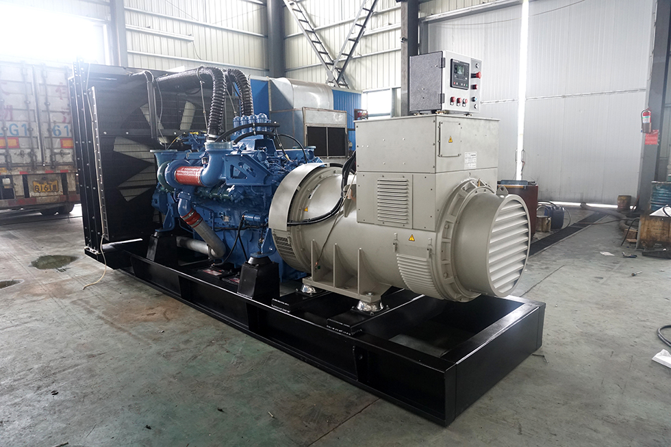 16V4000G23進口奔馳1500KW柴油發電機組報價